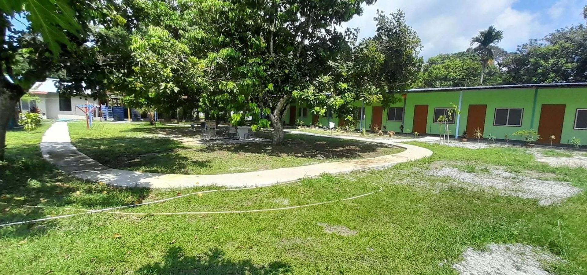 באטו פרינג'י Tony'S Guesthouse At Teluk Bahang בית הארחה