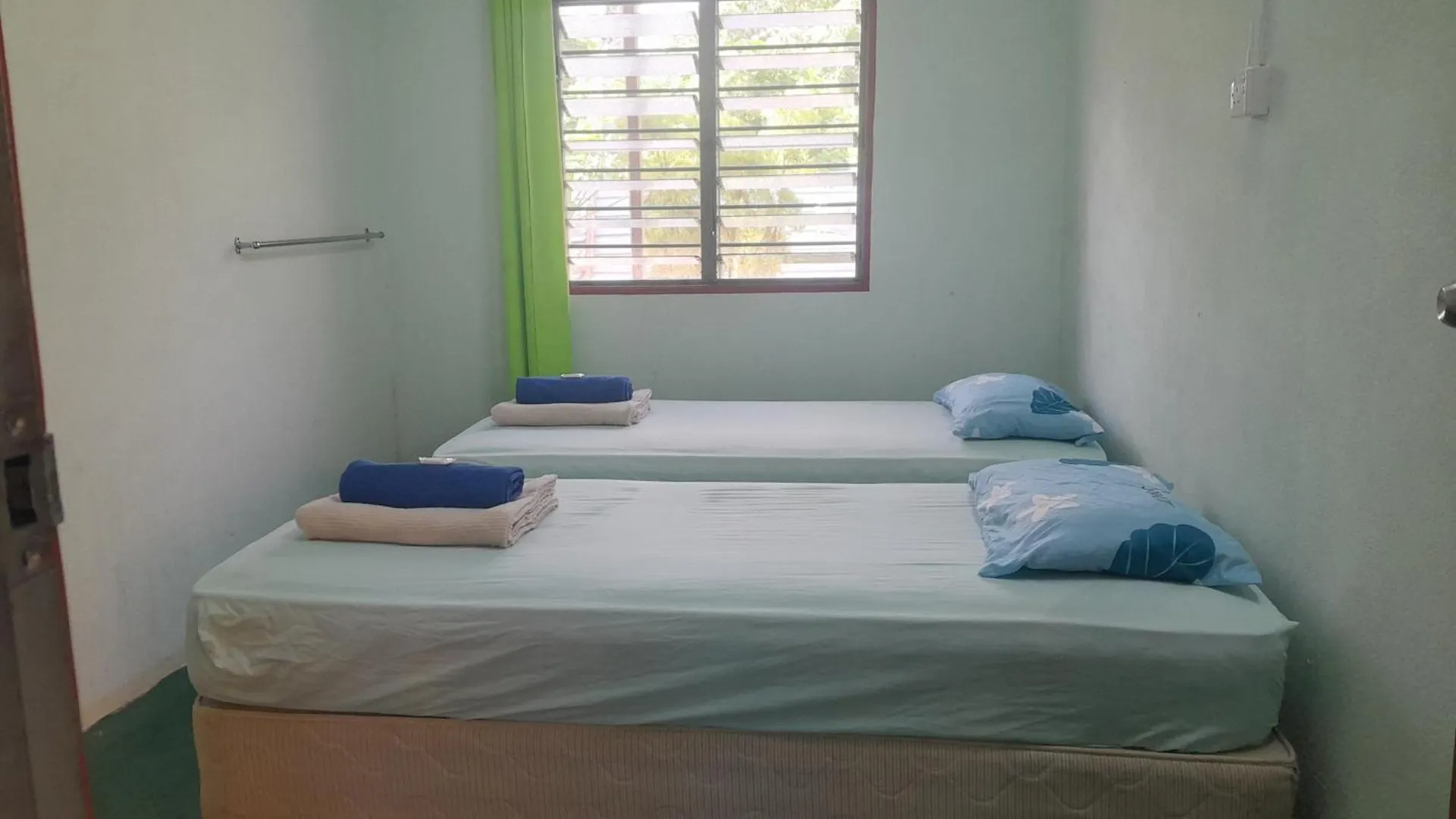 Tony'S Guesthouse At Teluk Bahang Batu Ferringhi Malajzia