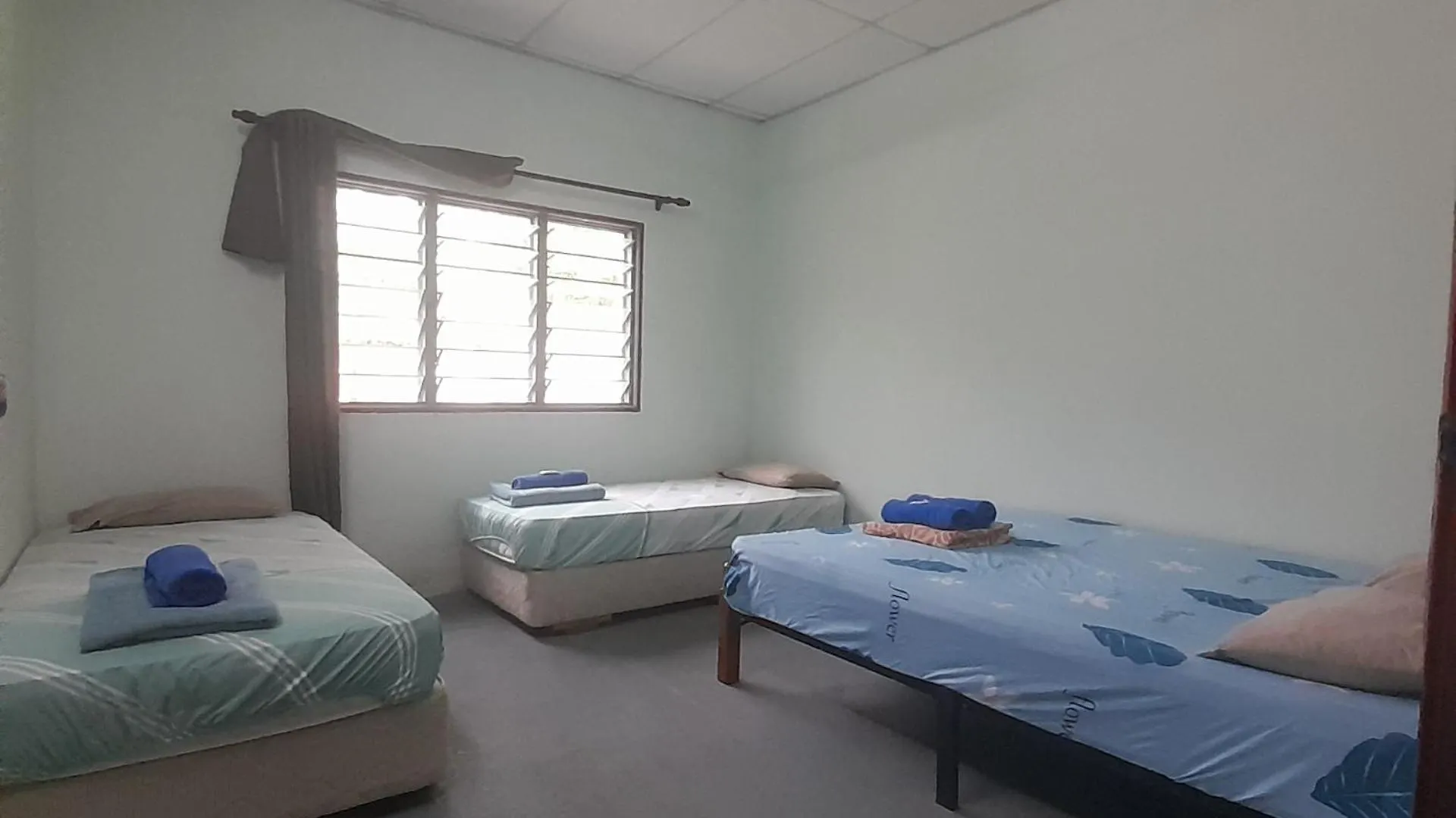 Tony'S Guesthouse At Teluk Bahang Batu Ferringhi