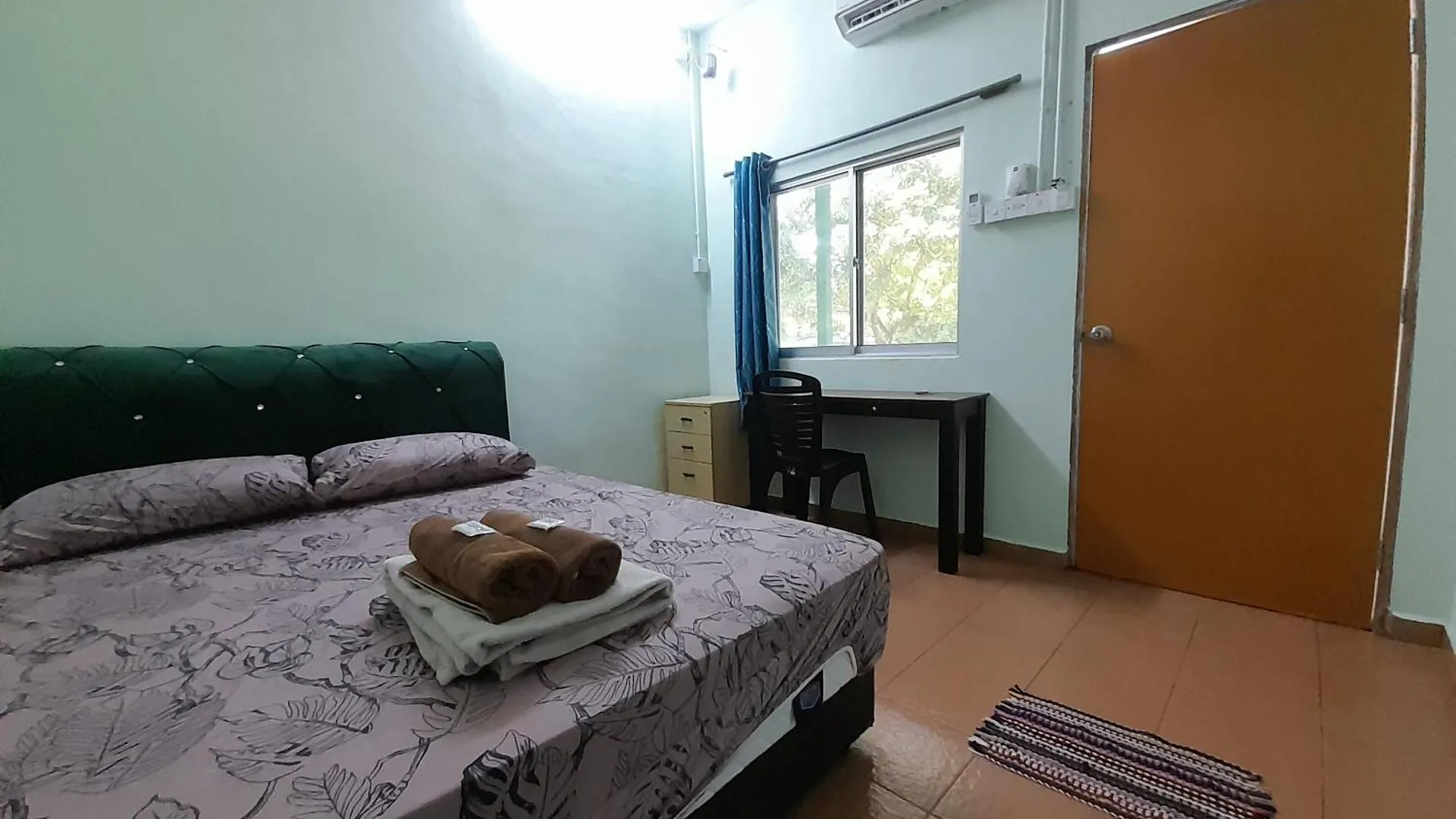Tony'S Guesthouse At Teluk Bahang Batu Ferringhi 0*,  Malaysia